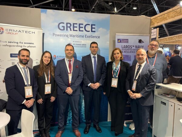 Alongside Mr. Dimitrios Thomopoulos, Economic & Commercial Affairs Counsellor at the Embassy of Greece in Paris, at our Pavilion.